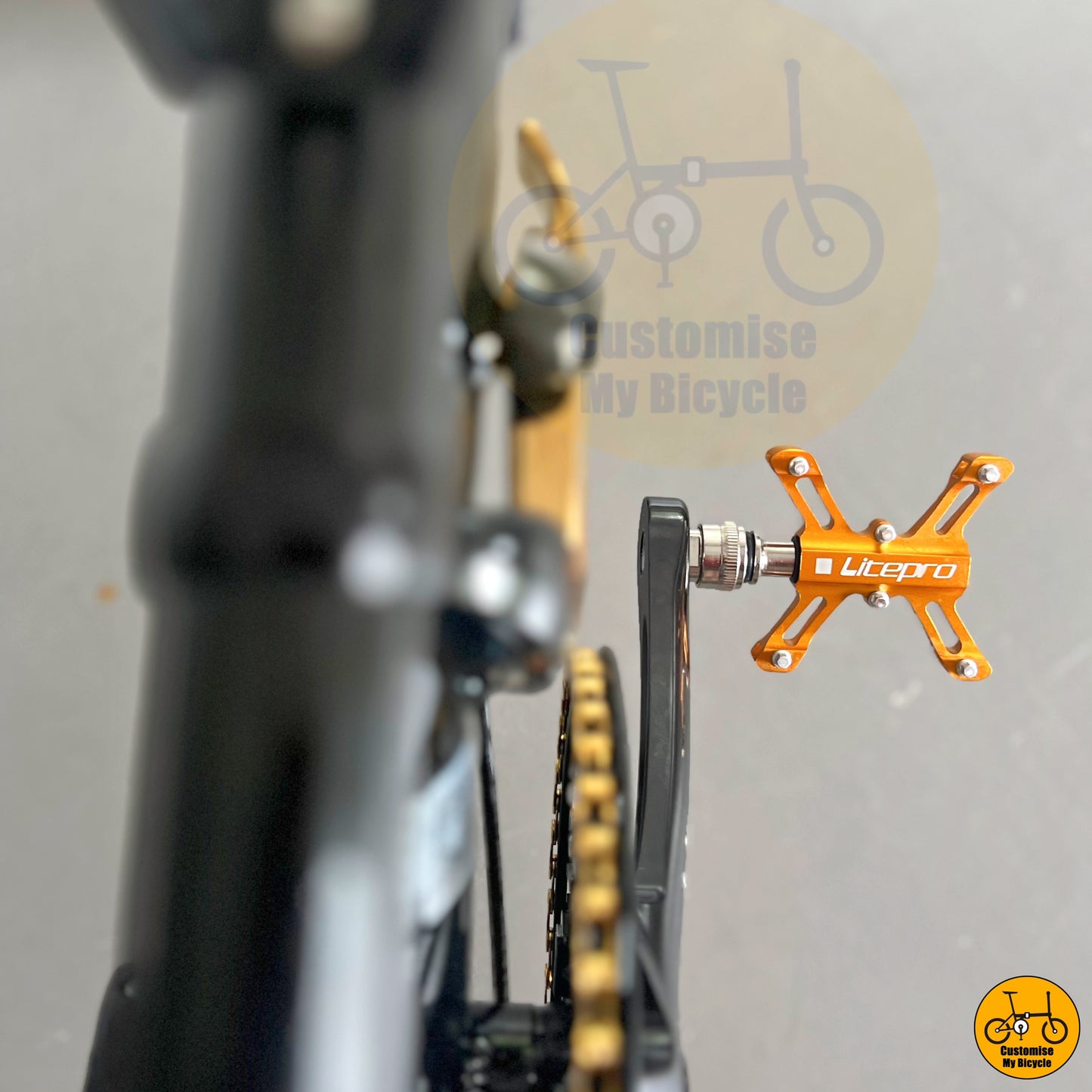 Litepro Quick Release Pedals K5 on Effortless Commuting with the Fnhon Monsoon 22-Inch Foldie – A Smooth & Stylish Ride