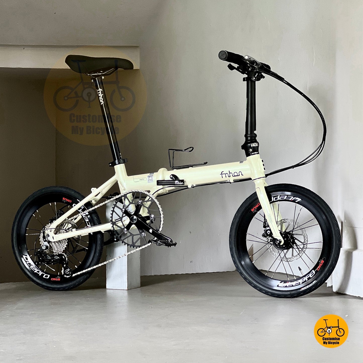 Sepeda lipat Fnhon Zephyr 18 inci Beige dengan Sensah 9s dan Litepro
