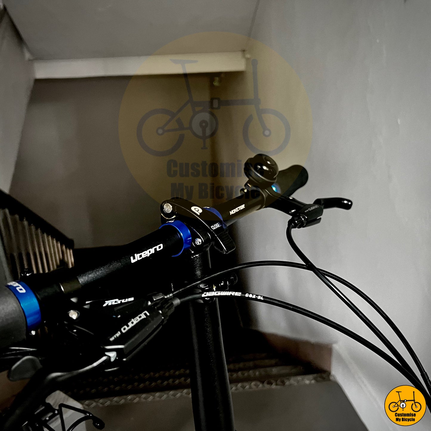 Litepro handle bar on Atomic Breath Edition Crius Master 22-Inch Foldie – A Ride That Stands Out in the City
