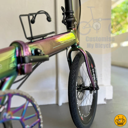 Crius Master 22-Inch Folding Bike – A Stylish & Versatile Ride with Oil Slick Accents
