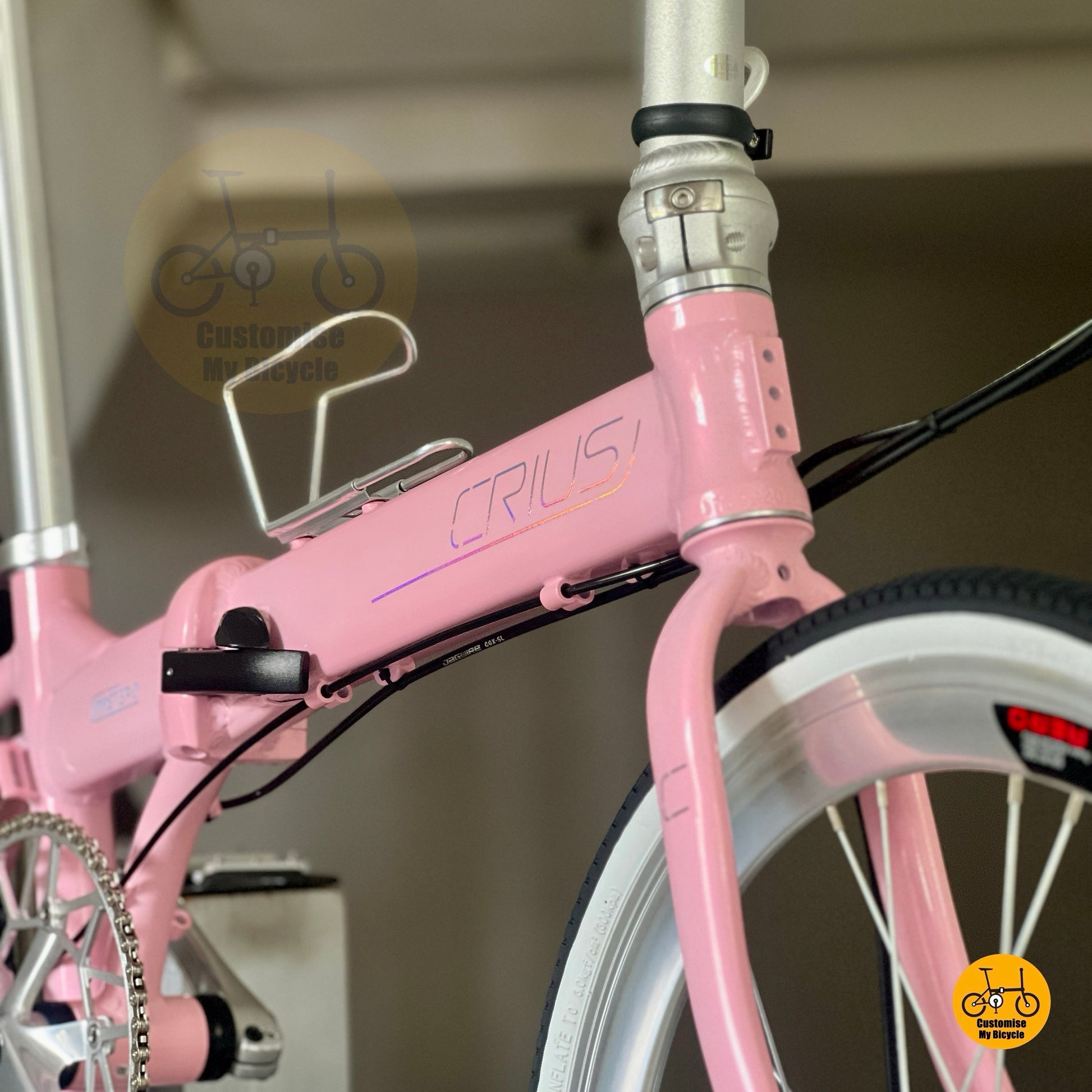 Crius Master folding bike lower front angle view
