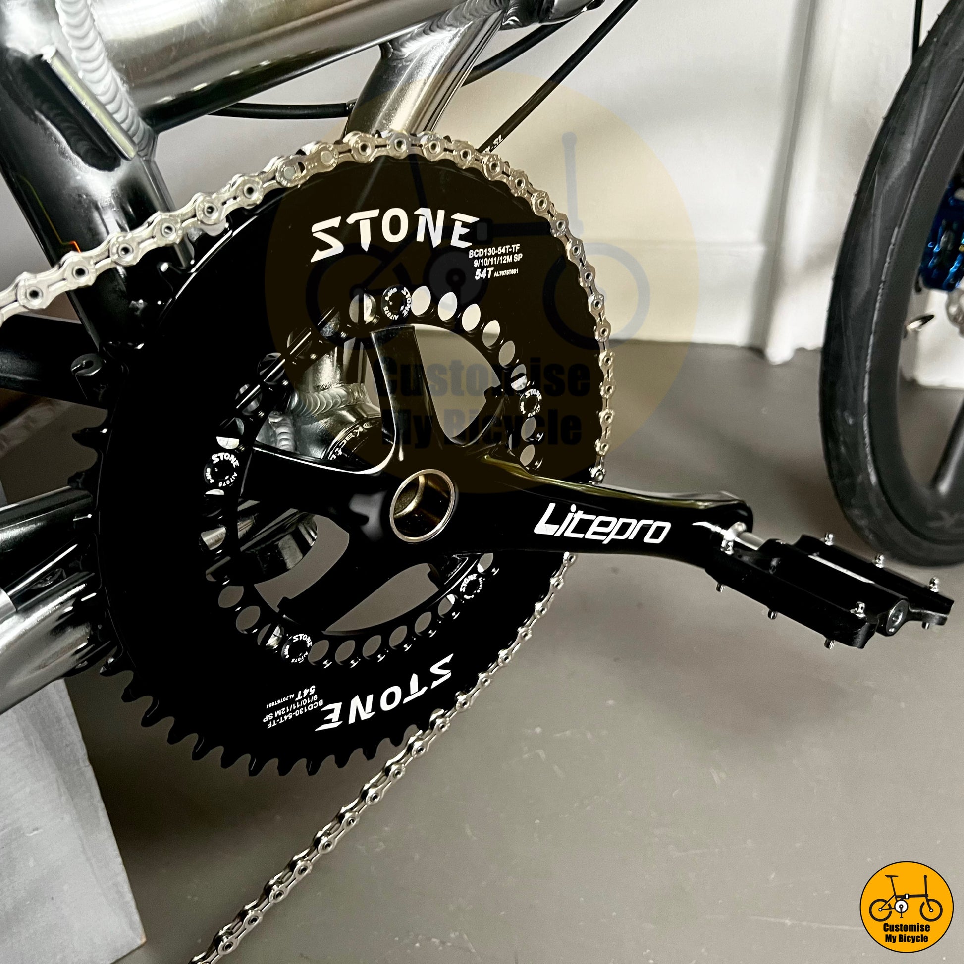 High-Performance Crius Master 22-Inch Foldable Bicycle – A Compact Rival to Road Bikes
