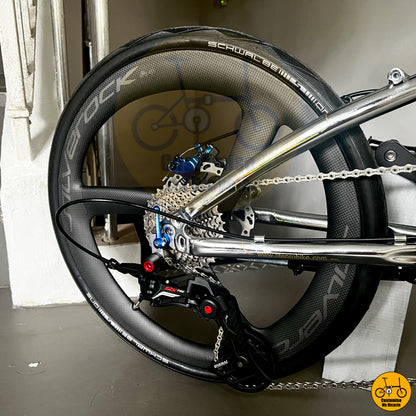 Juin Hydraulic Brake on High-Speed Dropbar Crius Master 22-Inch Foldable Bicycle – A Road Bike Feel in a Foldie
