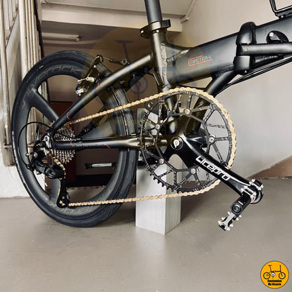 Matte Black Crius Master 22-Inch Folding Bike – A Fast & Aggressive Foldie for Cyclists
