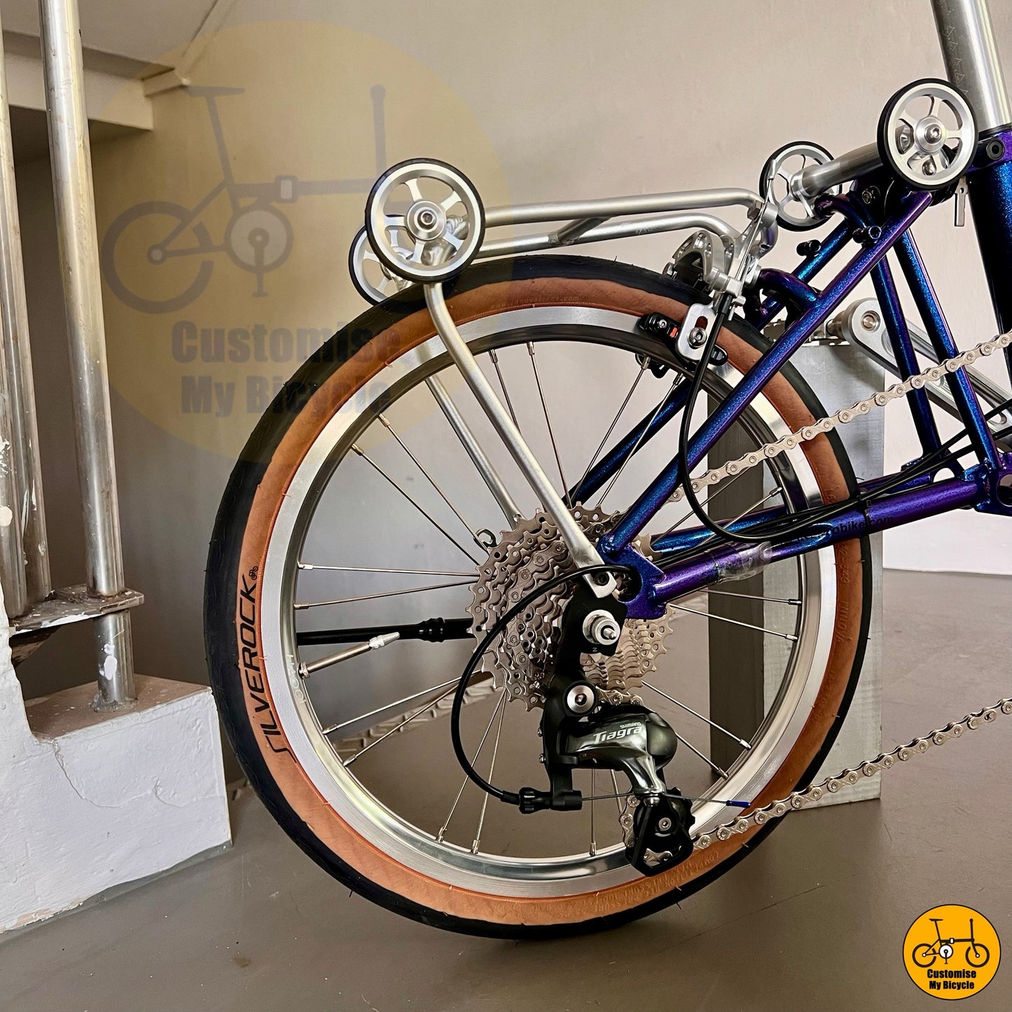 Foldable bicycle with premium quality tires for smooth rides
