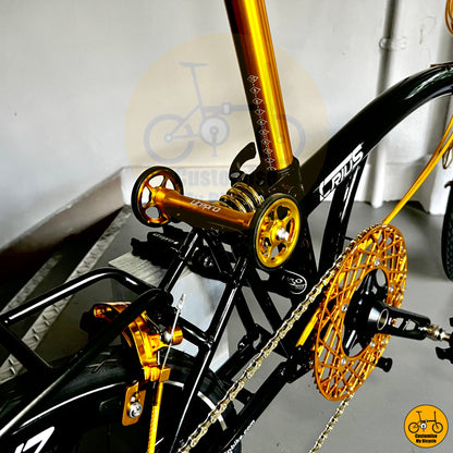 Extendable Ezy Wheels on Easy-carry folding bicycle with an elegant black finish
