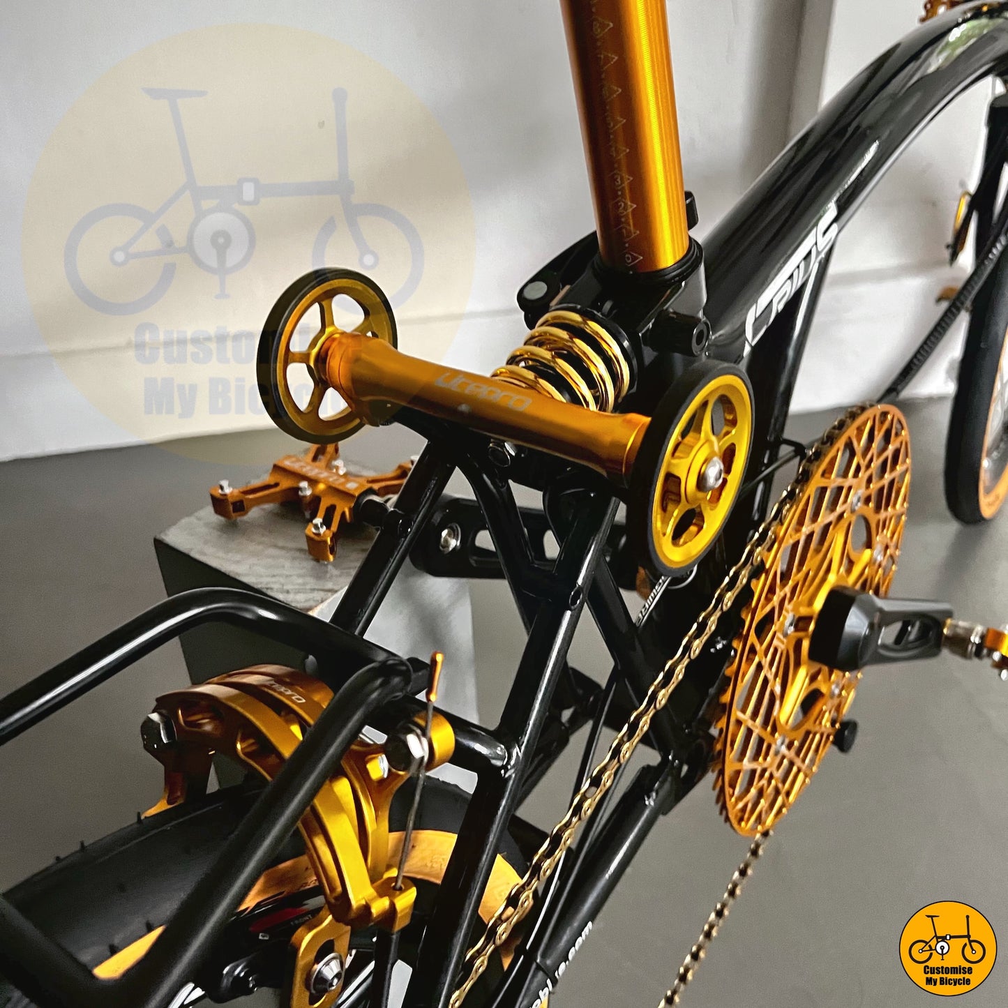 Portable trifold bike with Ezywheels for effortless mobility
