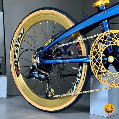 Chameleon blue frame with high profile Litepro wheels
