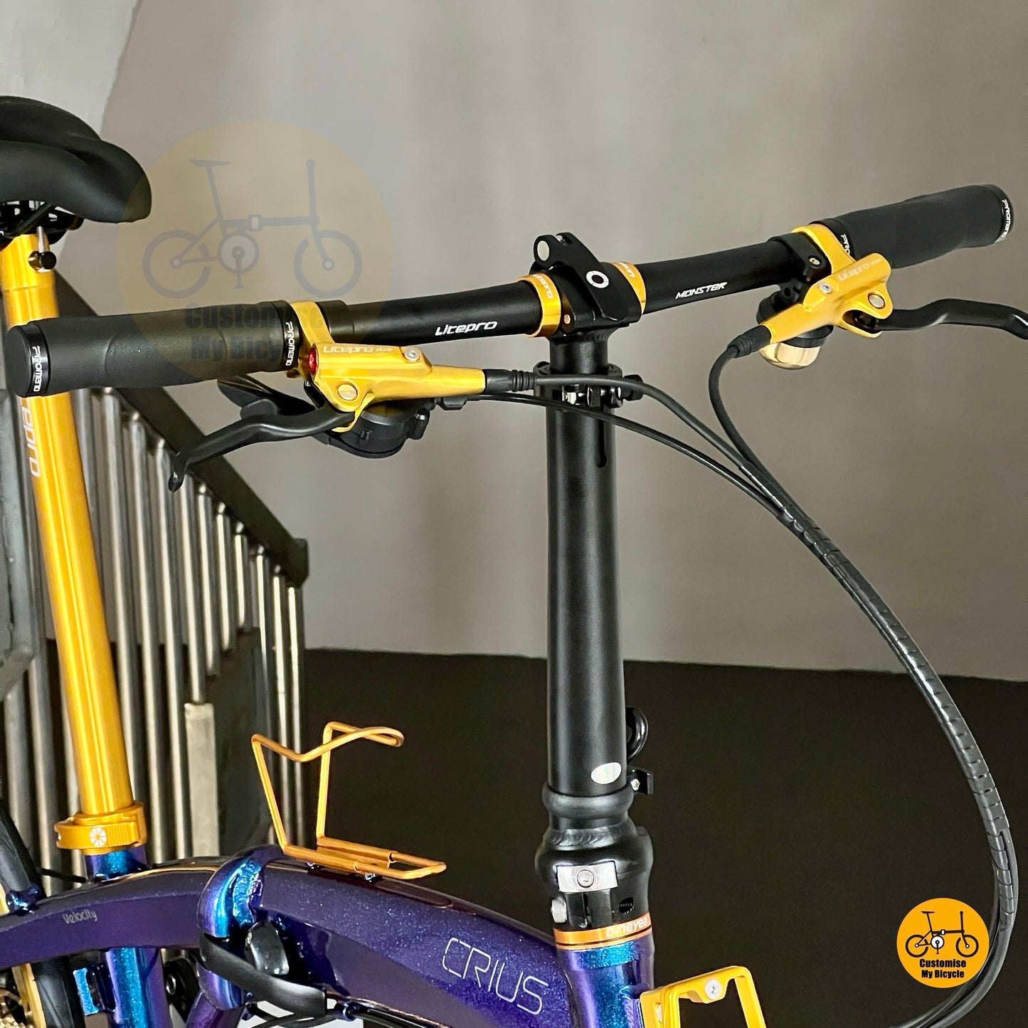 CRIUS handlepost and Litepro adjustable seatpost and hydraulic brake

