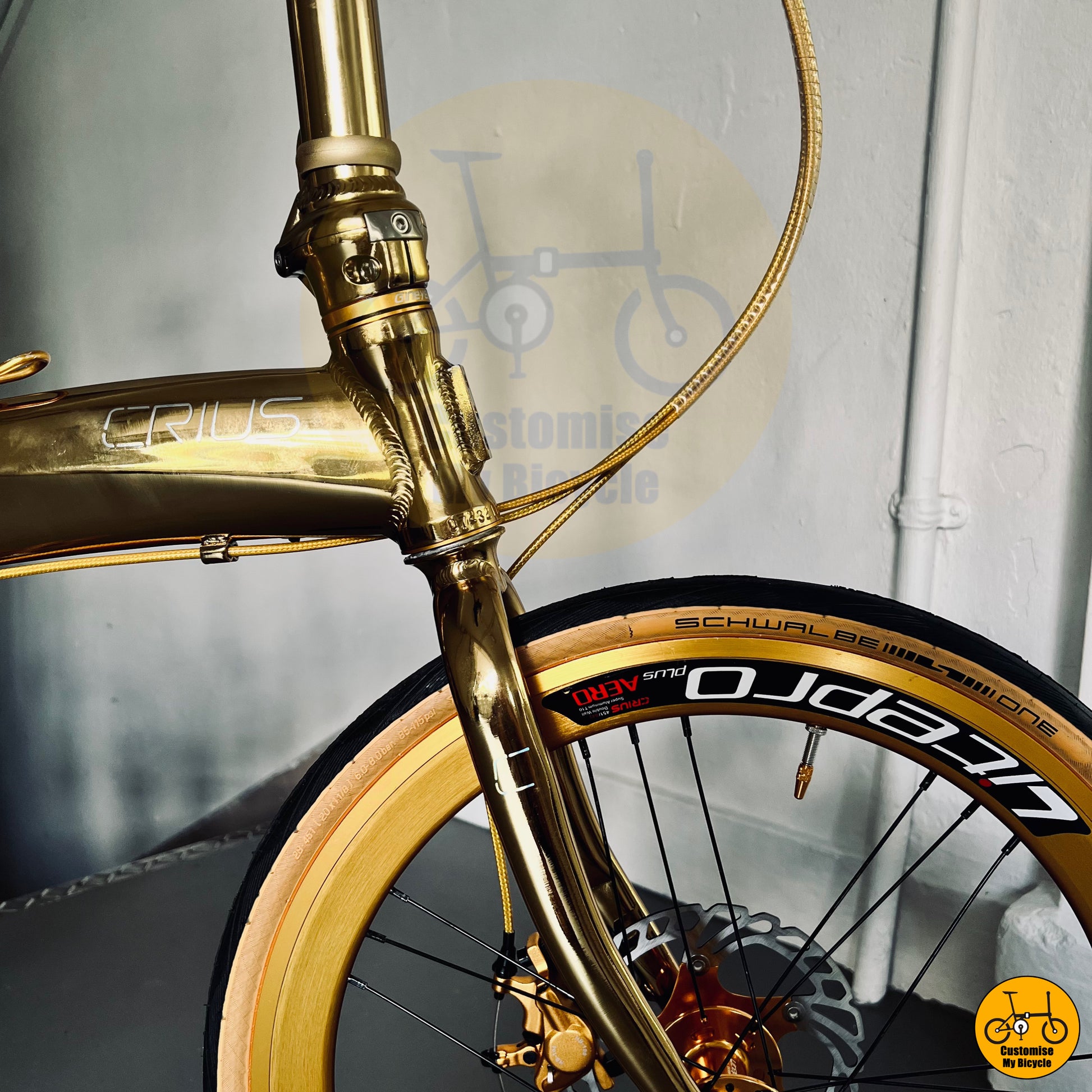 Ultimate City Explorer: Chrome Gold Crius Velocity 22-inch Compact Bike
