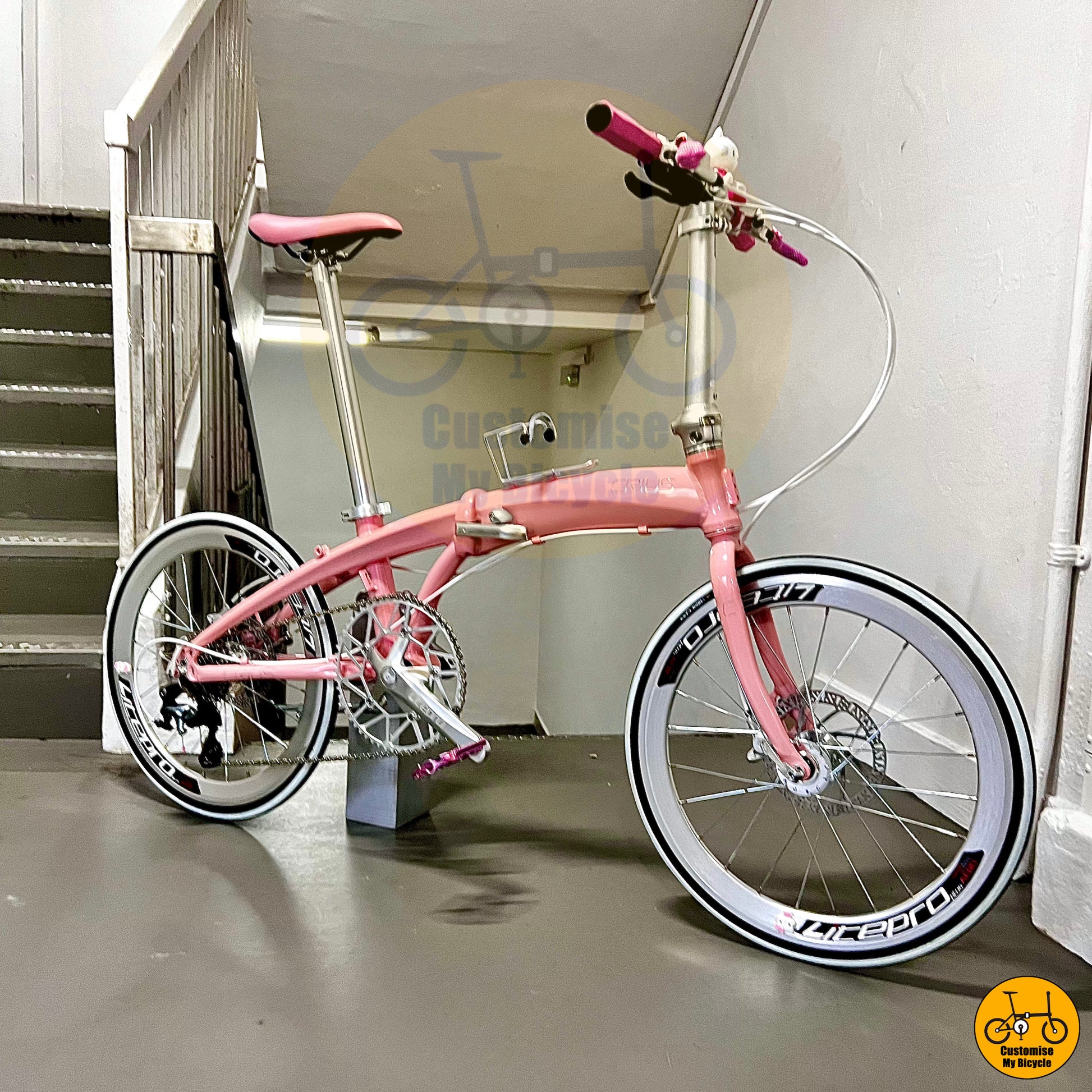 Crius Velocity 22-inch Foldie – Soft Pink Bicycle with Hello Kitty Vibes
