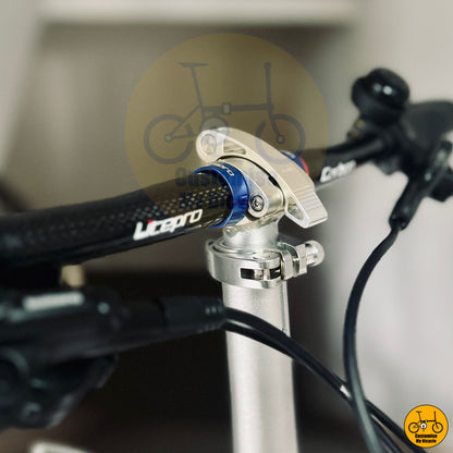 Adjustable handlebar with ergonomic grips for enhanced comfort
