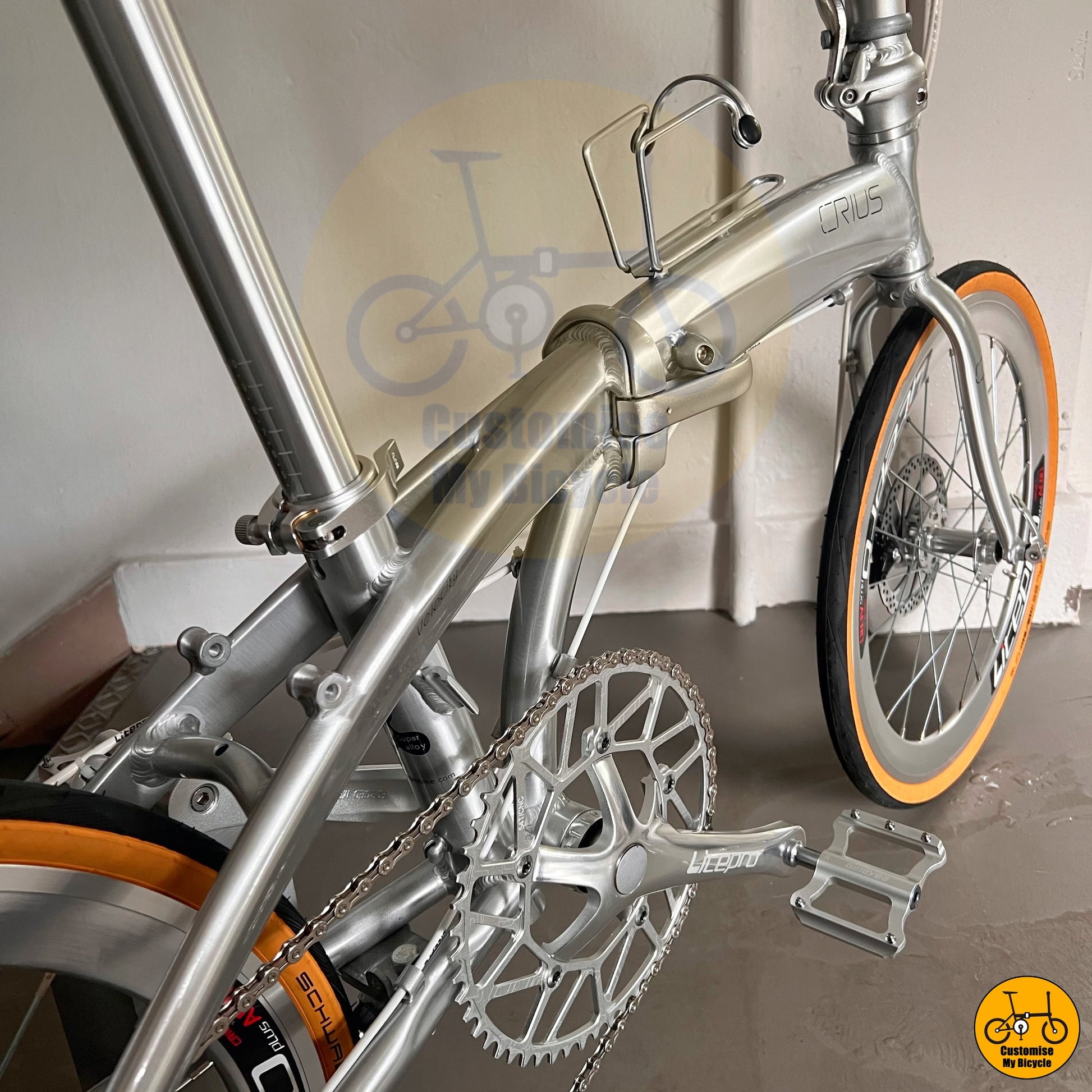 High-quality aluminum frame with a premium polished silver aesthetic
