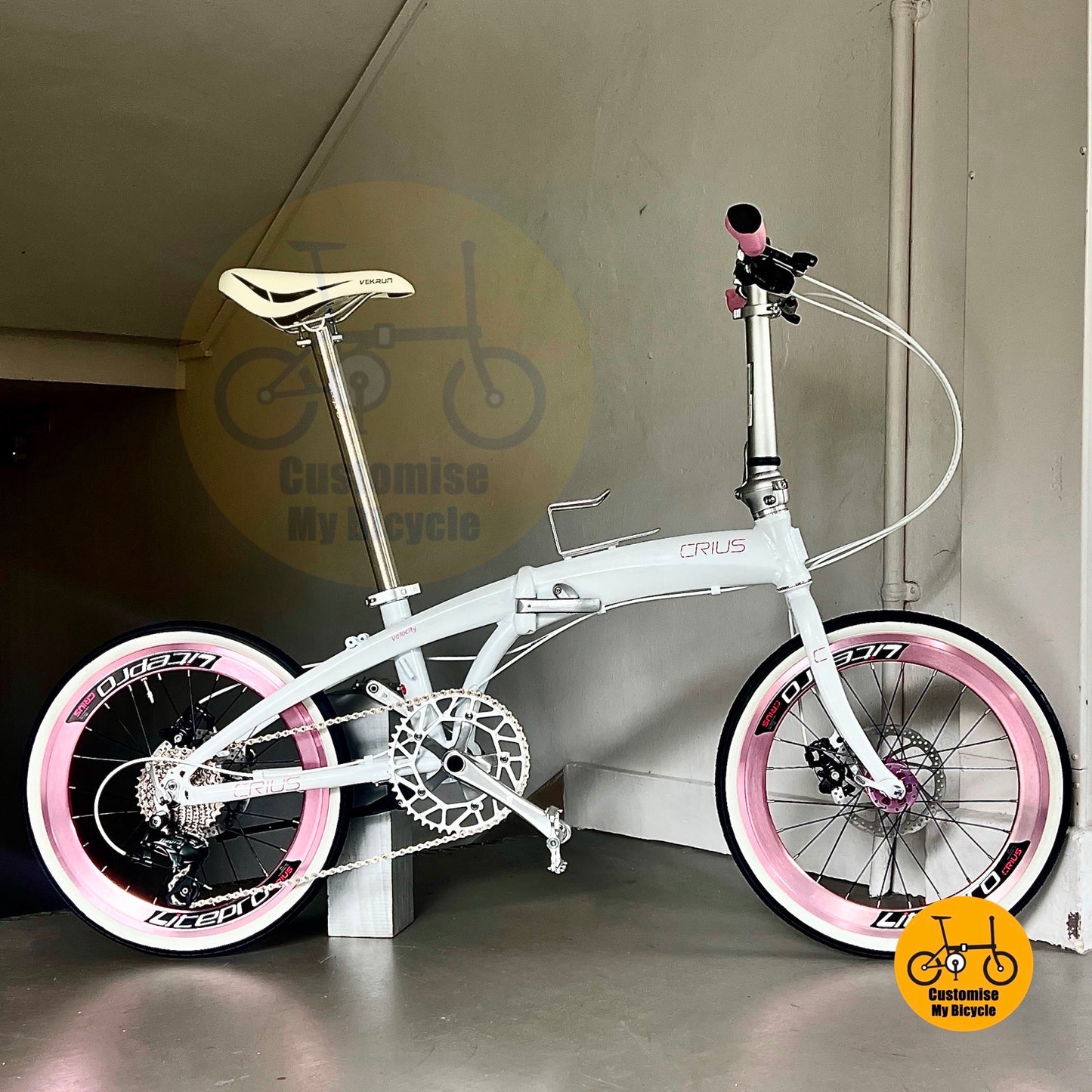 Basikal Lipat Crius Velocity 20 Inci Warna Putih Merah Jambu Dengan Gear Shimano 9 Kelajuan  
