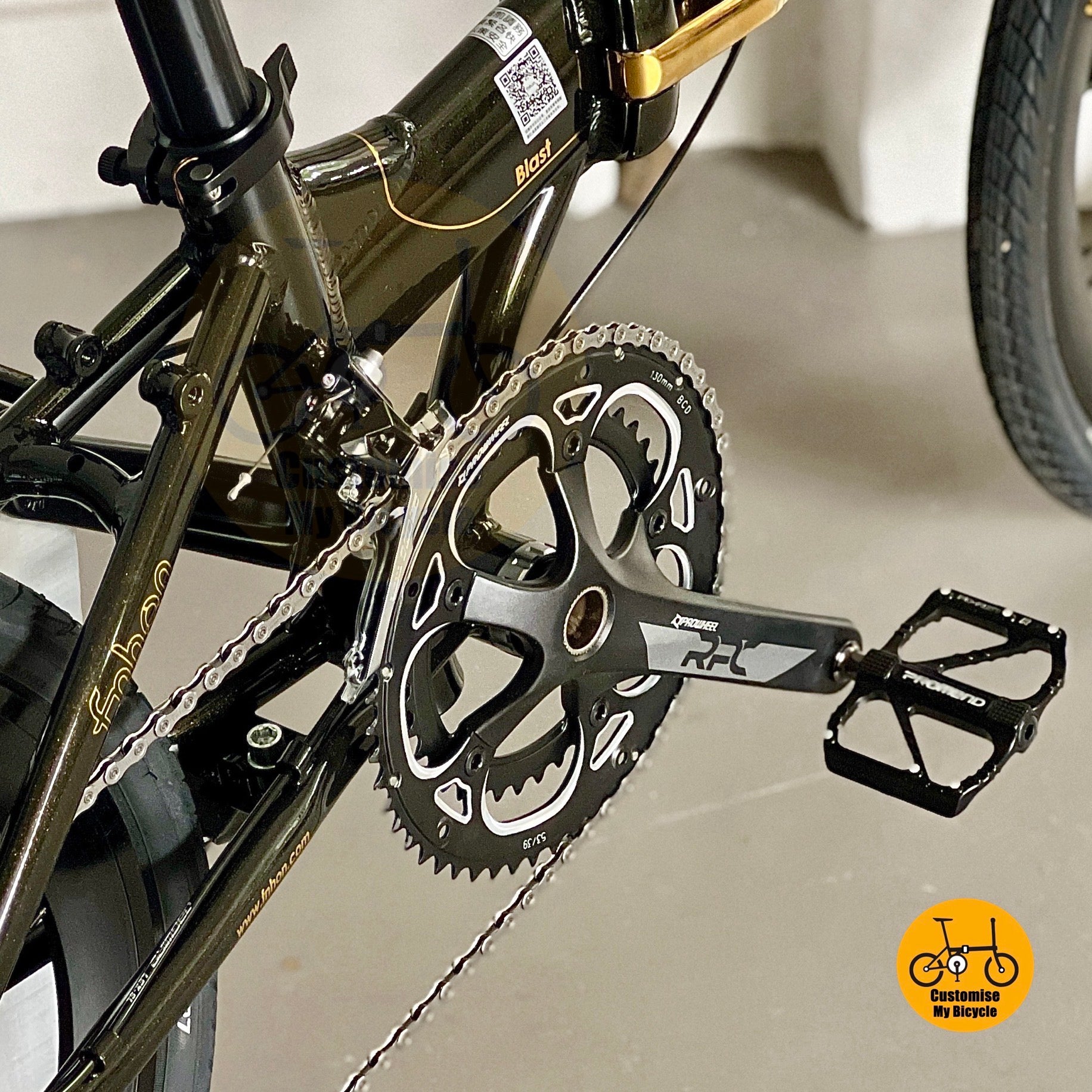 Close up of PROWHEEL hollow 53/39t crankset on Fnhon Blast 20-inch bike
