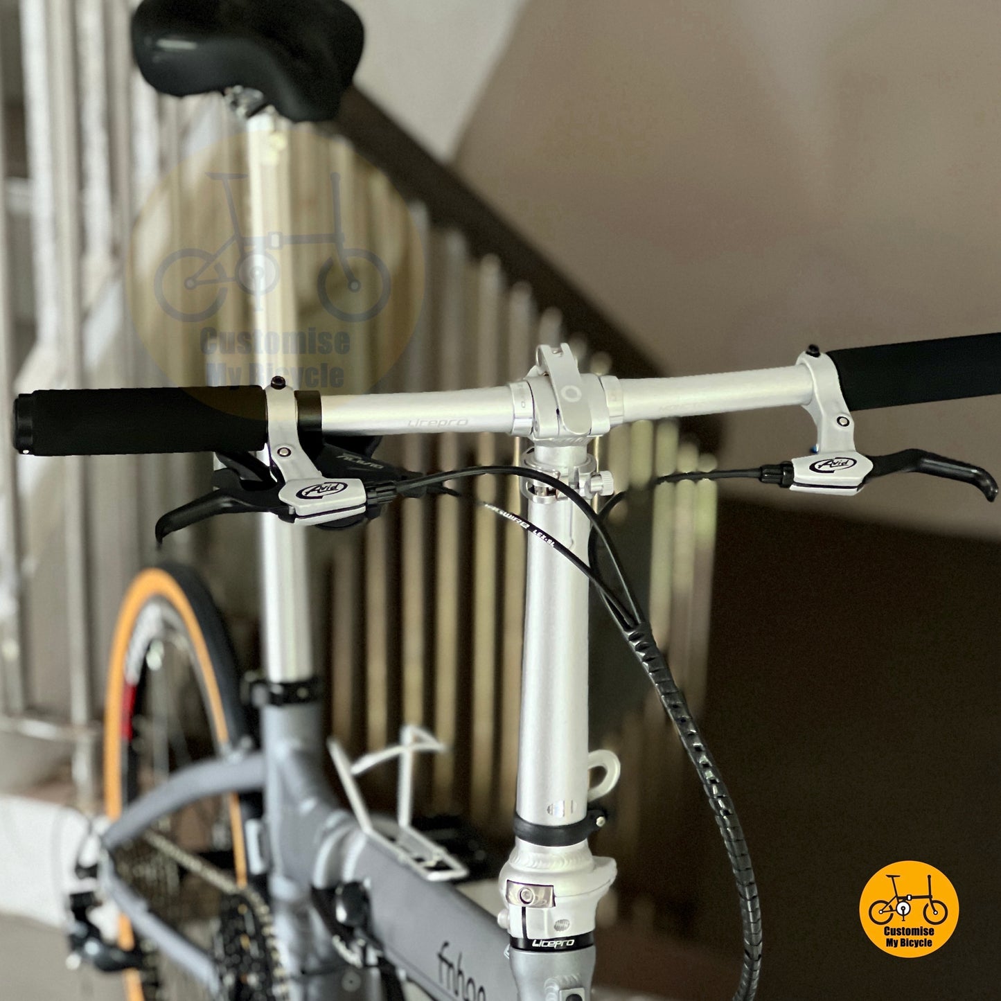 Folding bike side profile clean design lightweight commuter bike Singapore
