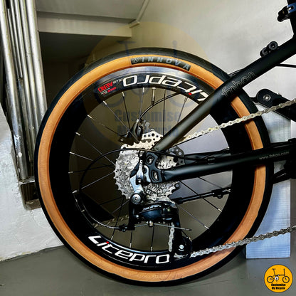 Shimano Sora 9 gears on Fnhon Blast 20-Inch Folding Bike – Retro Aesthetics with Modern Performance
