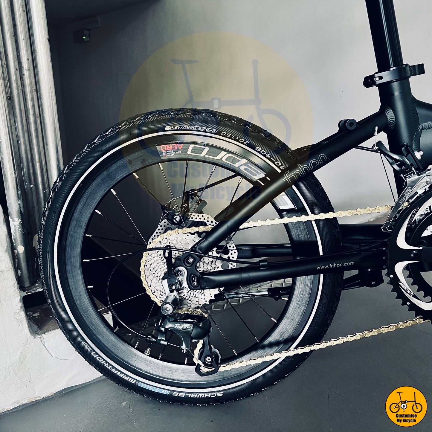 Litepro wheels on Matte Black Fnhon Blast 20-Inch Folding Bike – Compact, Lightweight & City-Optimized
