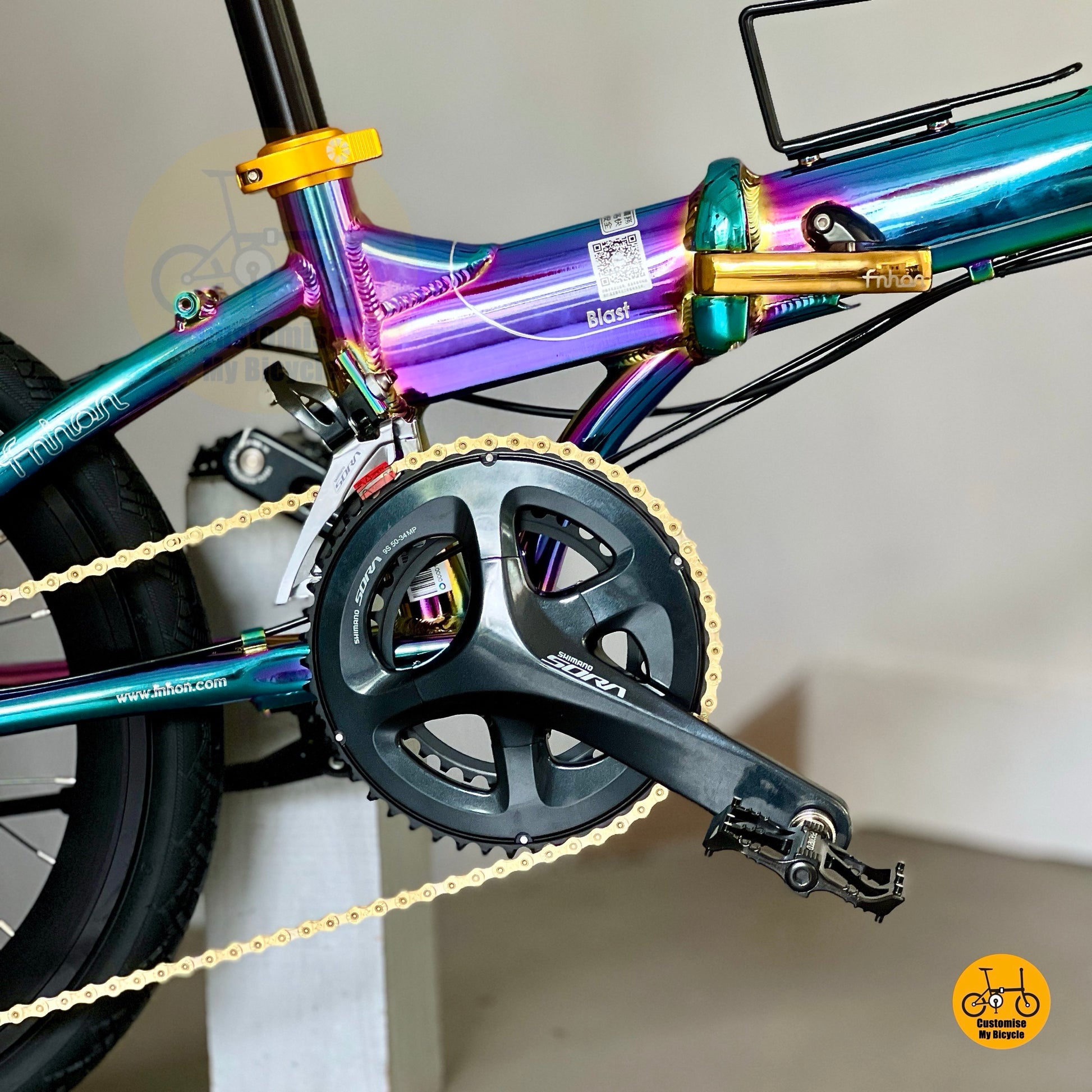 Fnhon Blast folding bike Shimano Sora R3000 crankset close up
