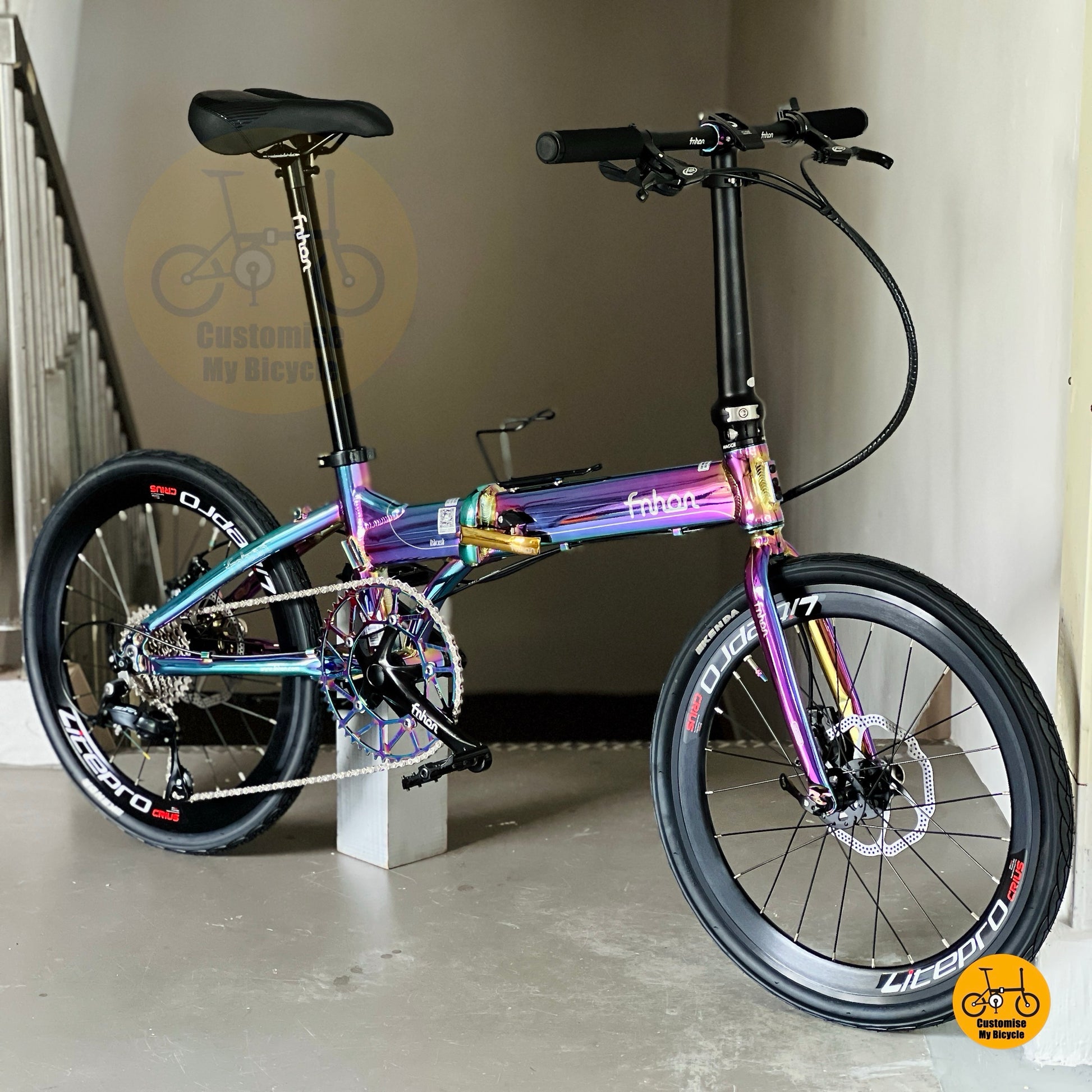 Folding Bike Fnhon Blast 22 Inch Shimano 9 Speed Oil Slick Aurora Lightweight Urban Commuter Foldable Bicycle MRT Friendly