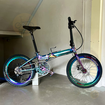 Sepeda lipat Fnhon 22 inch warna Oil Slick dengan Shimano 9 gears desain ringan dan ringkas