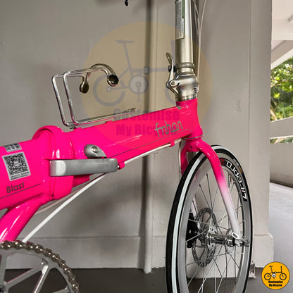 Pink & White Fnhon Blast 22-Inch Foldie – A Fun & Reliable Ride for Women Riders

