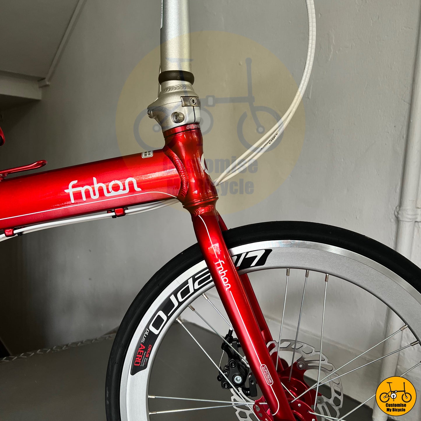 Ruby Red Fnhon Blast 22-Inch Foldable Bicycle – A Stunning City Commuter Choice
