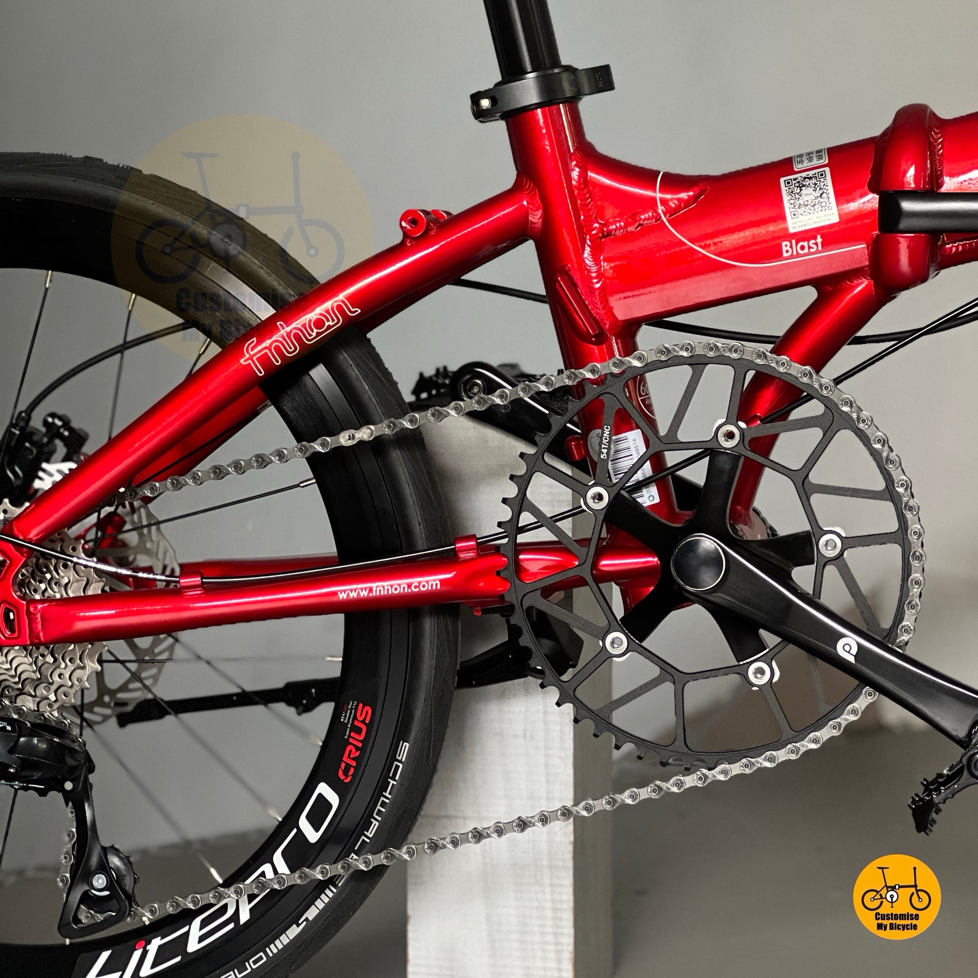 Fnhon Litepro Hollowtech crankset close up
