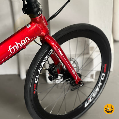 Litepro aero high profile front wheel close up
