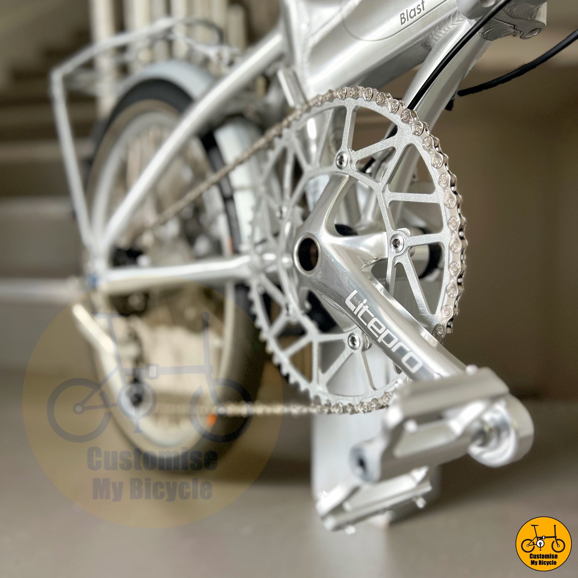 Platinum Silver Fnhon Blast 22-Inch Foldable Bike – A Brompton & Crius Alternative
