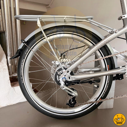 Shimano Alfine Internal Gear Hub IGH on Mudguard-Equipped Fnhon Blast 22-Inch Folding Bicycle – Ride Clean in Any Weather
