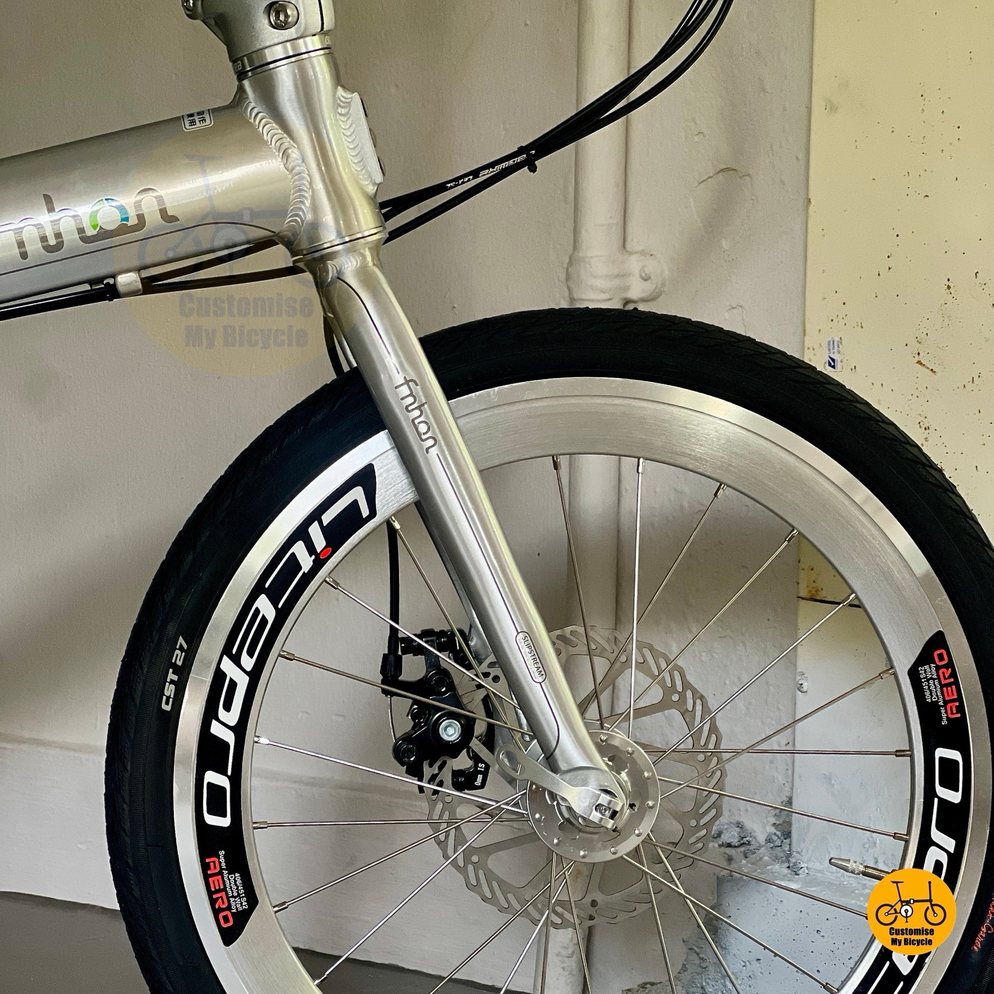 folding bike portable design MRT friendly compact storage everyday commute