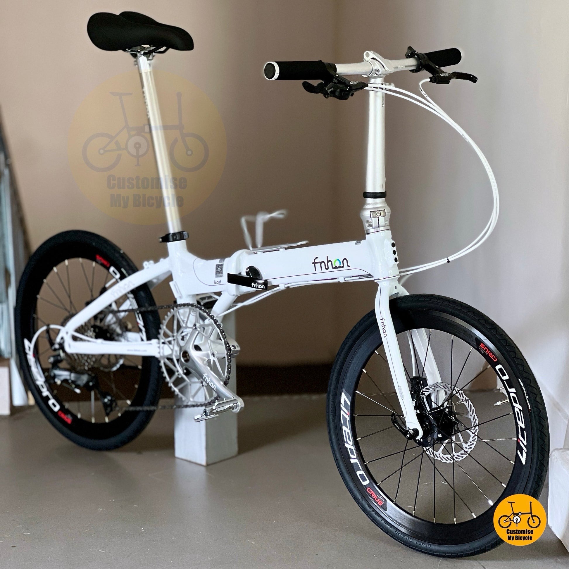 Basikal Lipat Fnhon Blast 22 Inci Shimano 9 Kelajuan Rangka Aluminium Ringan
