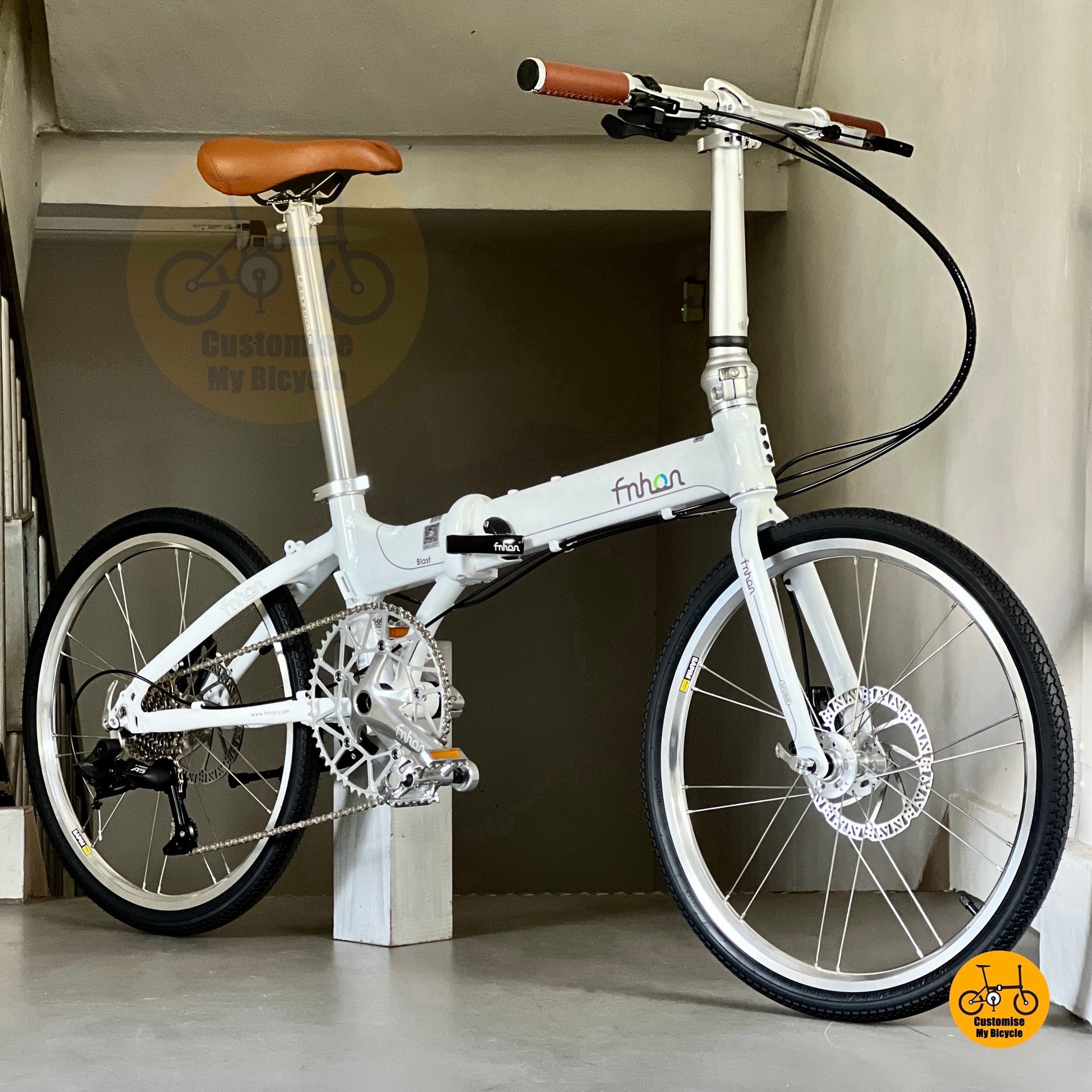 Snow White Fnhon Blast folding bike 22-inch side view
