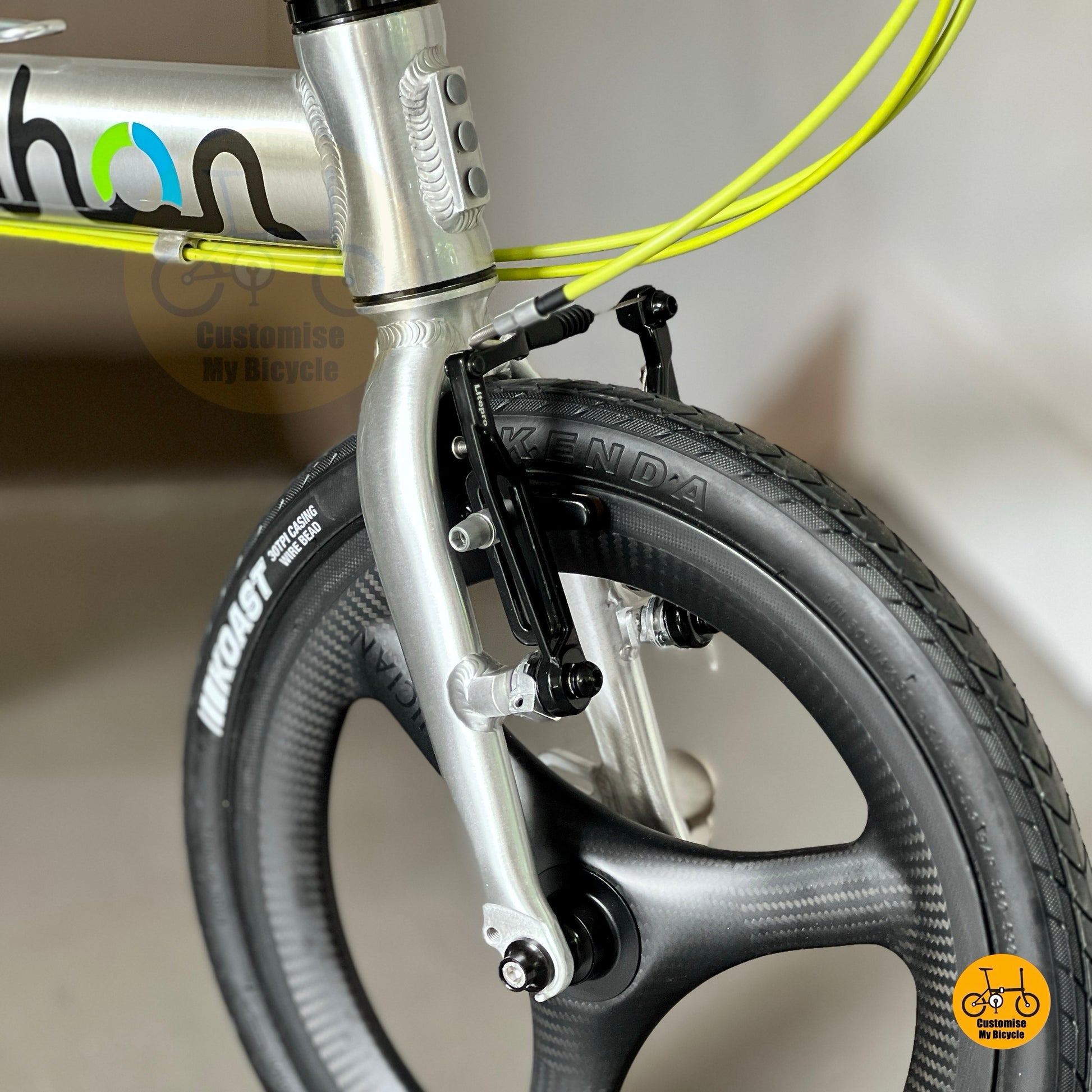 Fnhon Freedom 16 inches folding bicycle front angle view
