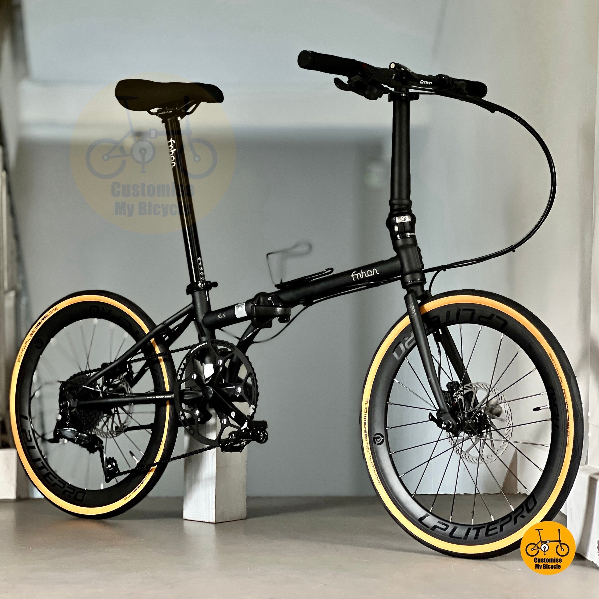 Fnhon Gale foldable bicycle MRT Bus friendly
