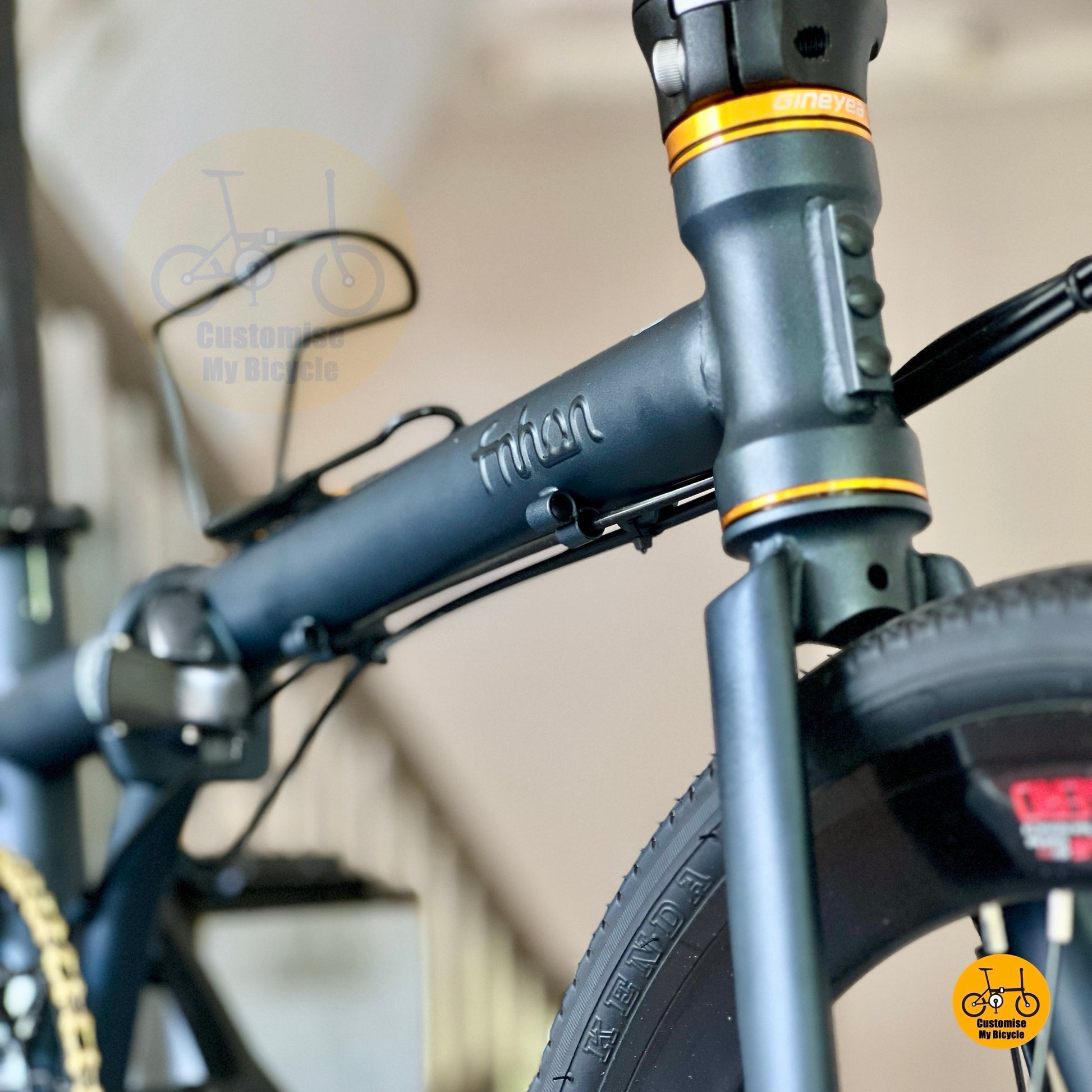 Fnhon Gale 22 inch folding bike overall front angle lower view
