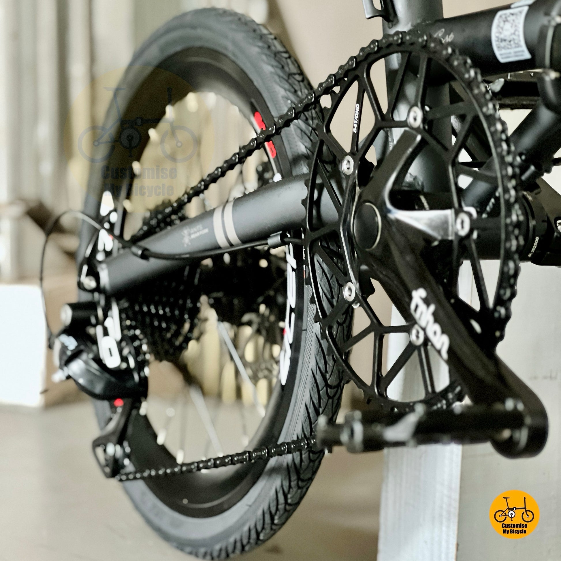 Fnhon Gust folding bike close up Shimano 9 gears drivetrain smooth shifting
