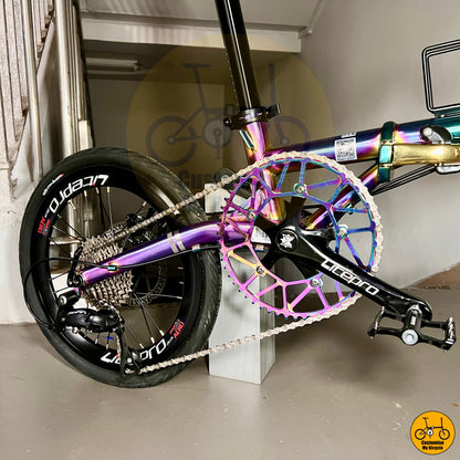 Fnhon Gust 18” • Shimano 9s • Oil Slick Aurora