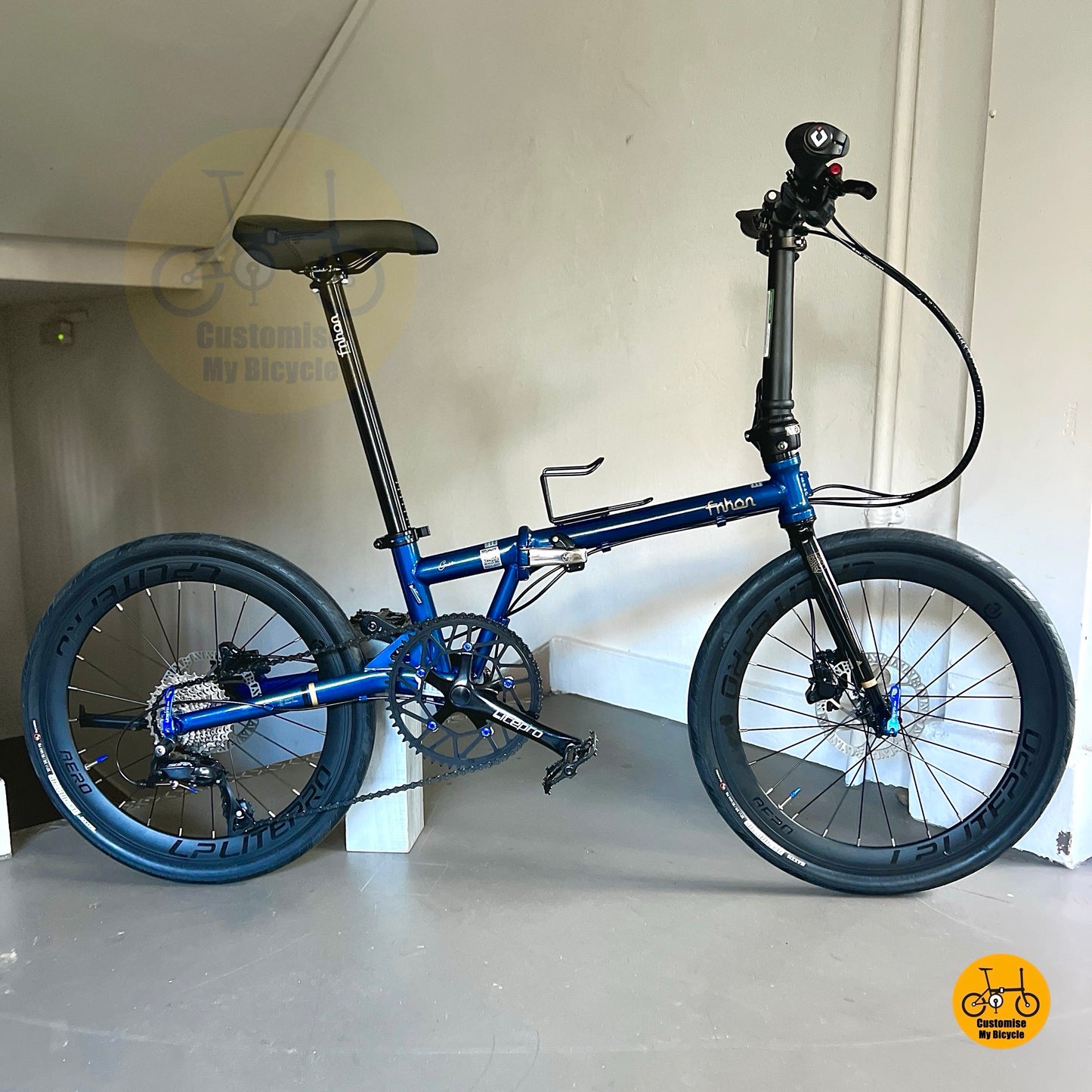 Basikal Boleh Lipat Rangka Kuat Dengan Brek Hidraulik Dan Tayar MAXXIS Gaya Minimalist