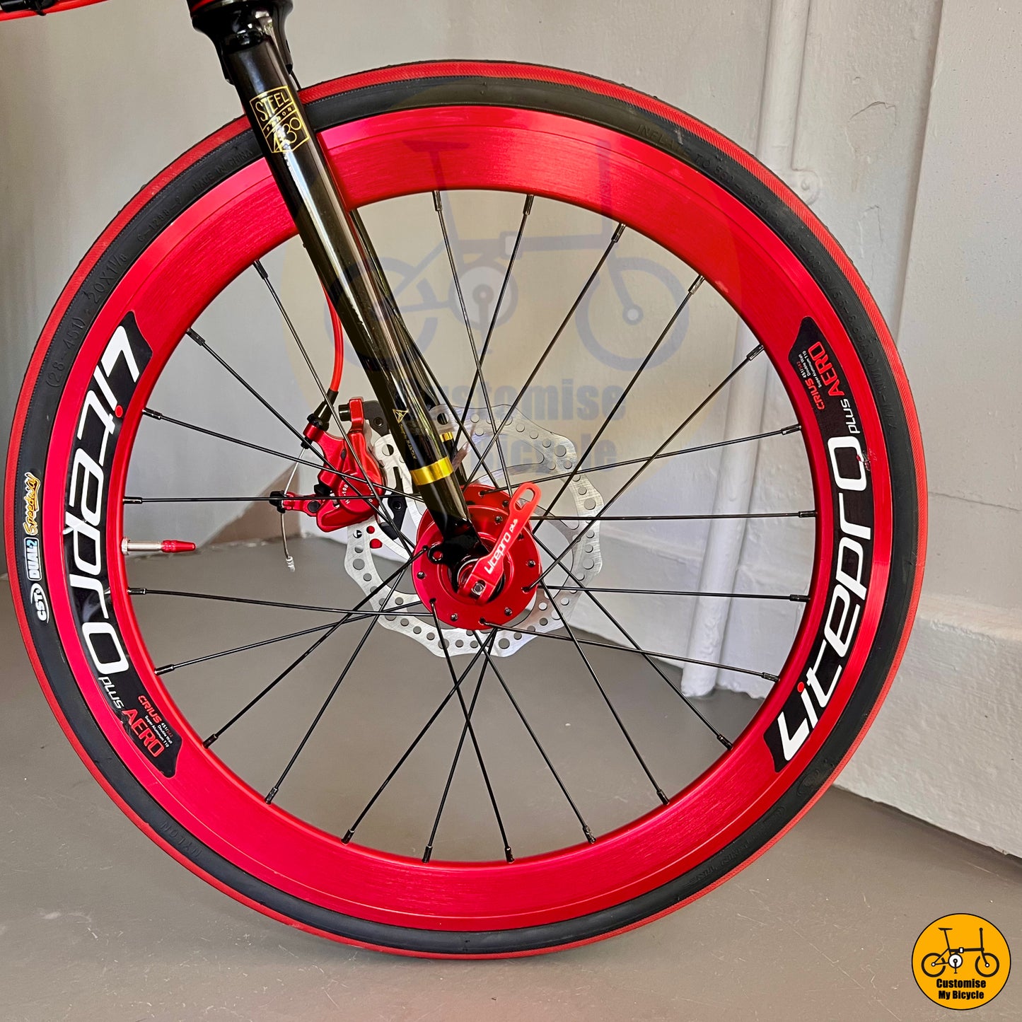 Compact and stylish city foldie with bold color contrast
