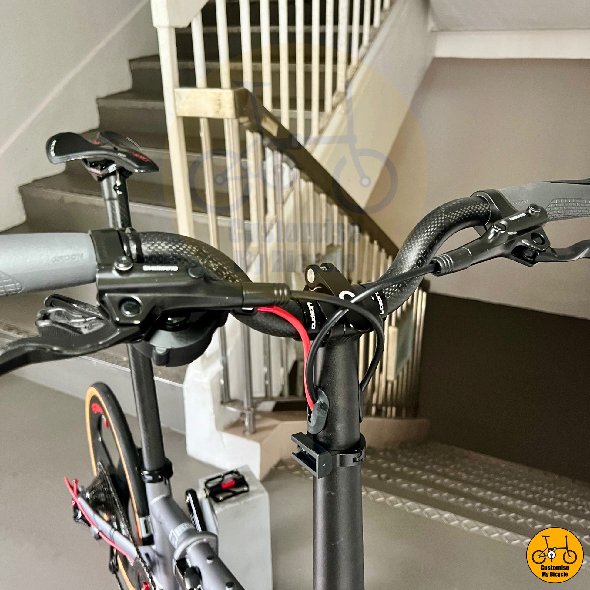 Battleship grey Fnhon Gust 20-inch with ergonomic handlebars
