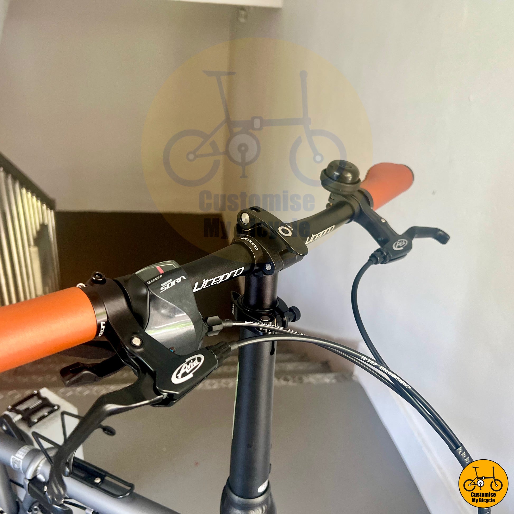 Battleship grey Fnhon Gust 20-inch with ergonomic adjustable handle post
