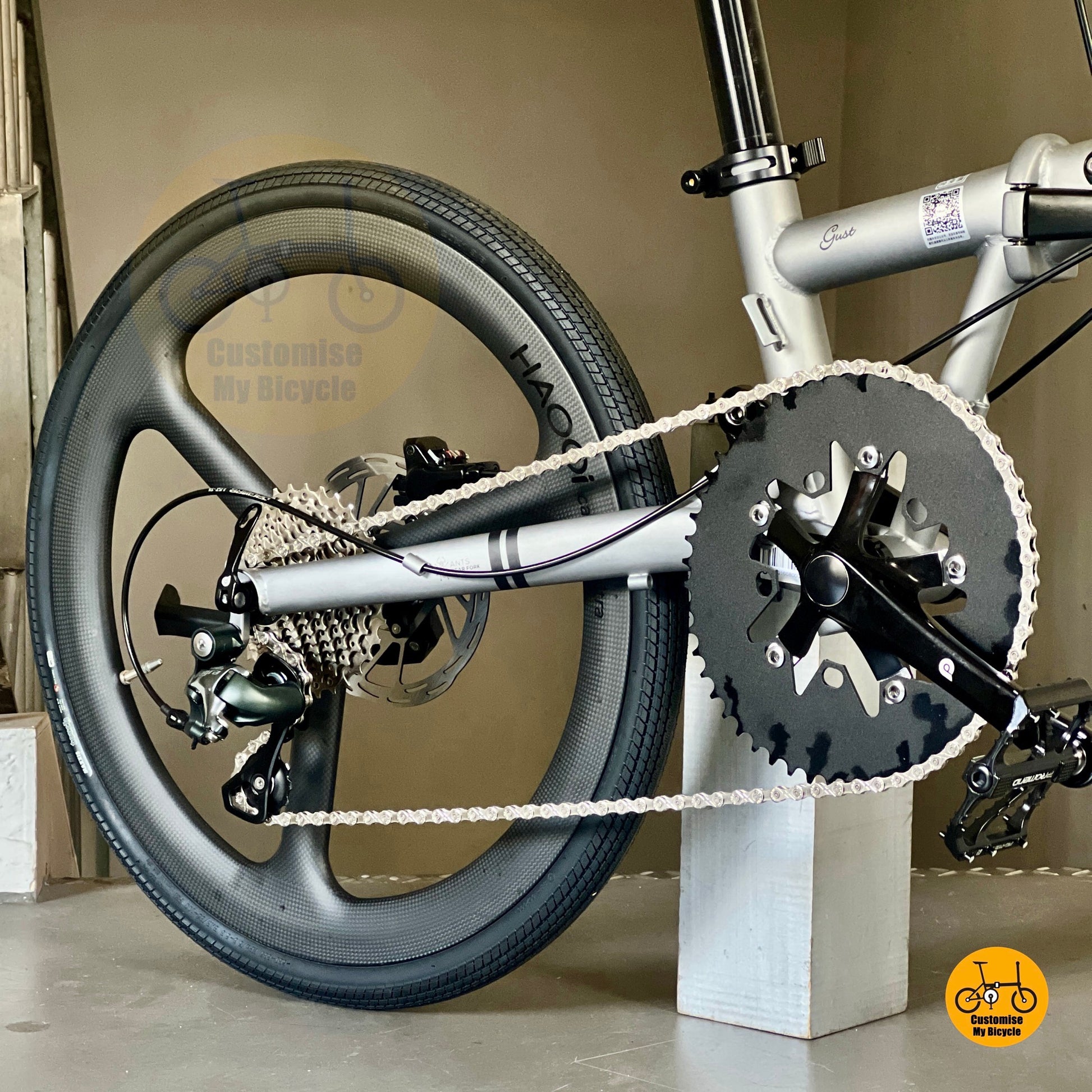 Battleship grey foldable bicycle with Shimano Tiagra groupset
