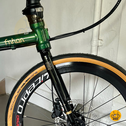 Fnhon Gust folding bicycle Schwalbe One tyre tread close up
