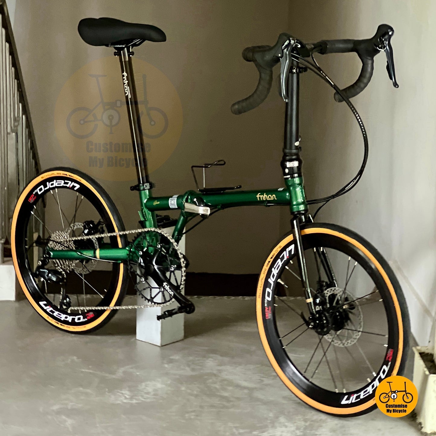 Basikal Lipat Fnhon Gust 22 Inci Rangka Keluli Dengan Gear Shimano 9 Kelajuan
