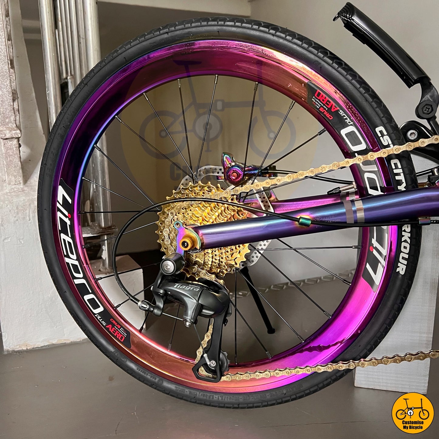 Fnhon Gust 22” • Shimano 10s • Oil Slick Aurora