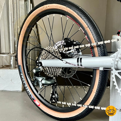 Shimano Tiagra 10-speed folding bicycle with hydraulic brakes  
