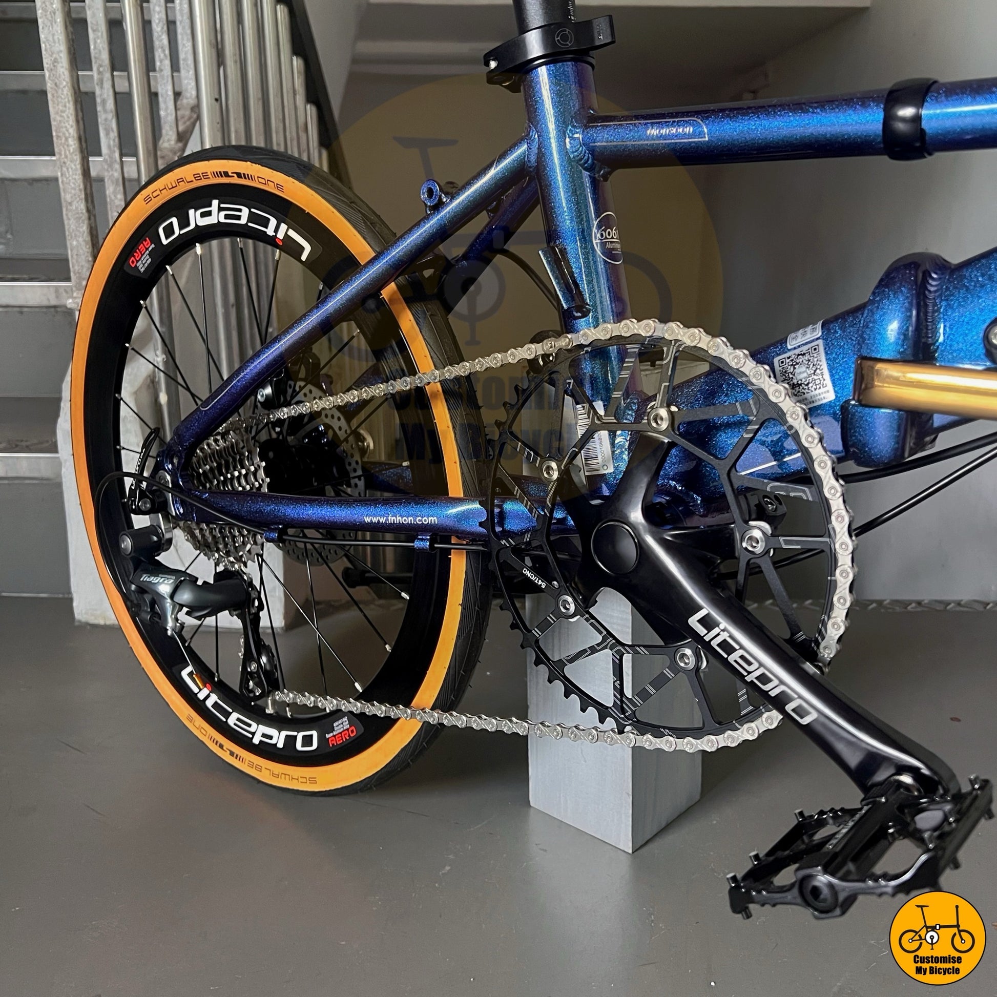 Shimano-equipped drivetrain for reliable city commuting
