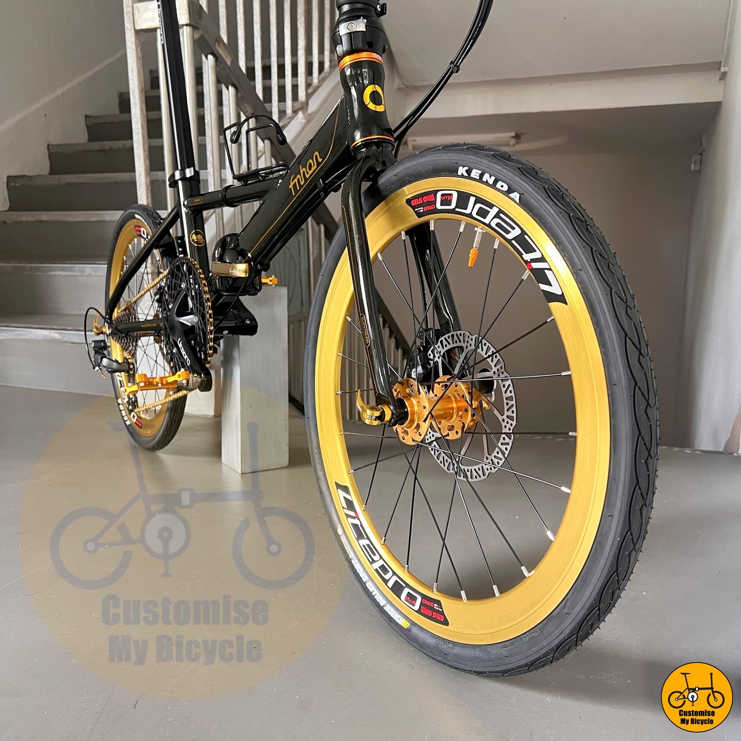 Easy to Fold Fnhon Monsoon 22-Inch Foldie – A Lightweight & Convenient Commuter Bike
